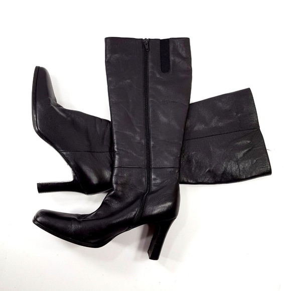 ** SOLD **  Amanda Smith Leather Boots - Picture 2 of 8